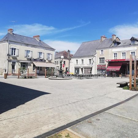 Berrybreak 3 Lägenhet Neuvy-Saint-Sépulchre Exteriör bild